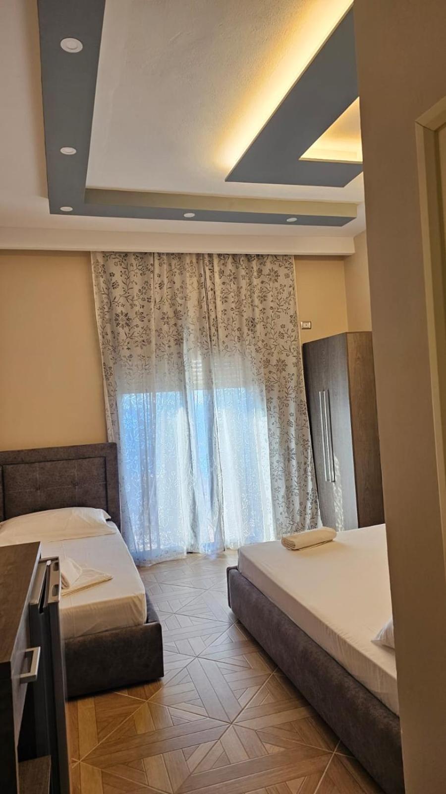 Bluflest Bed and Breakfast Dhërmi Buitenkant foto